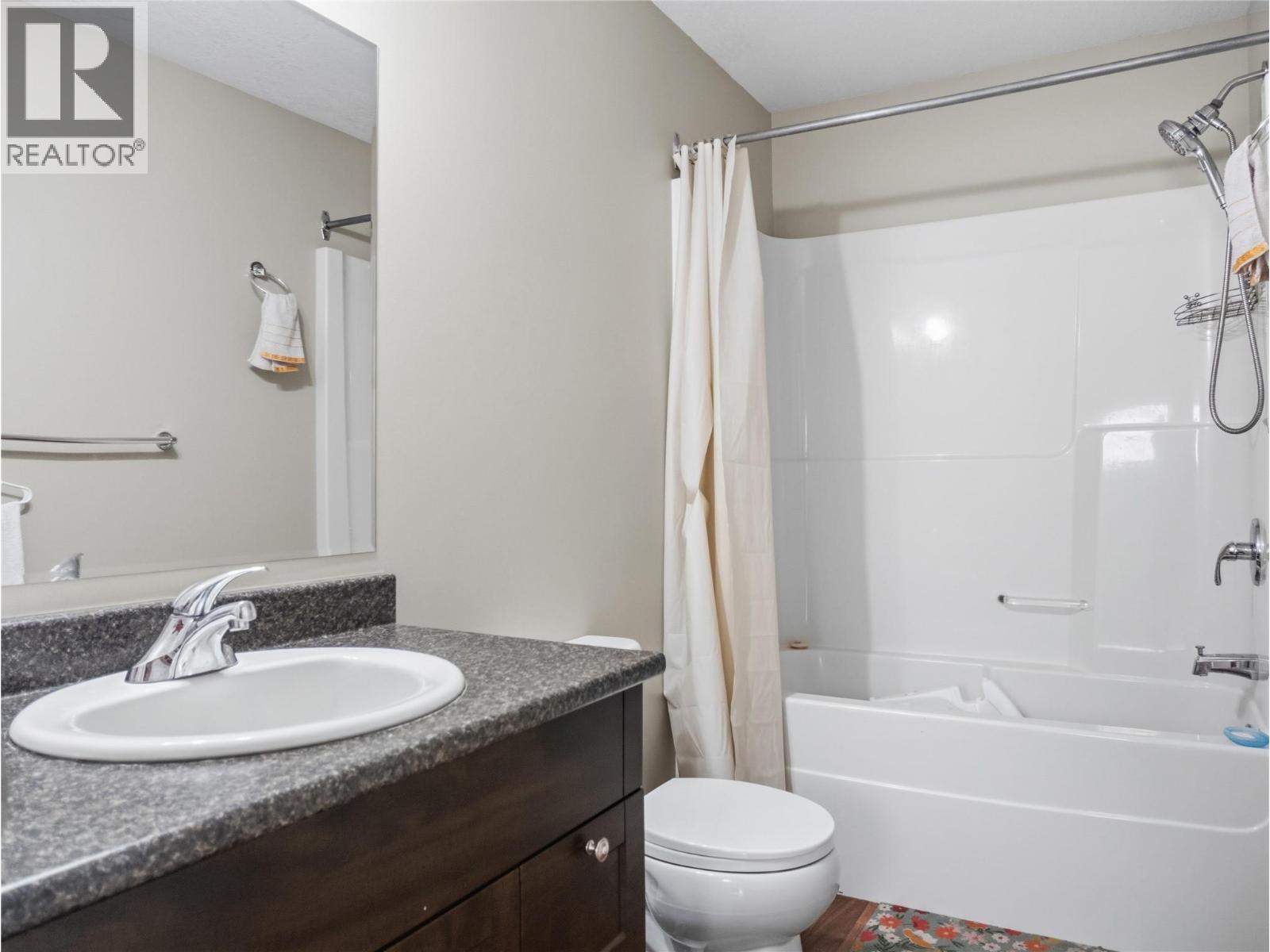 8206 18 Street - 20