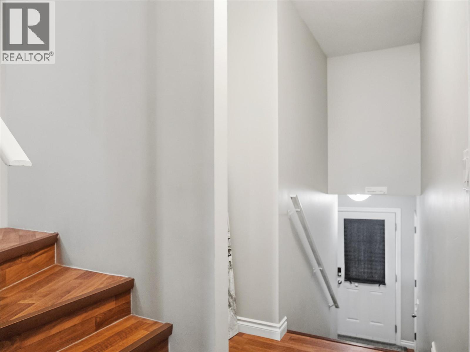 8206 18 Street - 19
