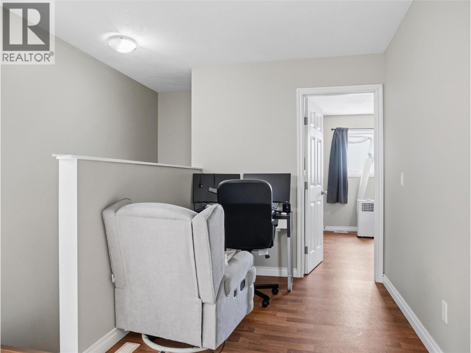 8206 18 Street - 28