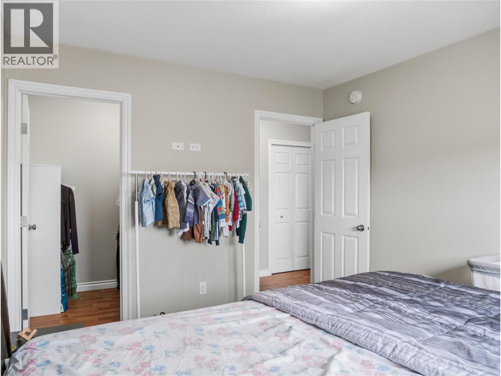 8206 18 Street - 27