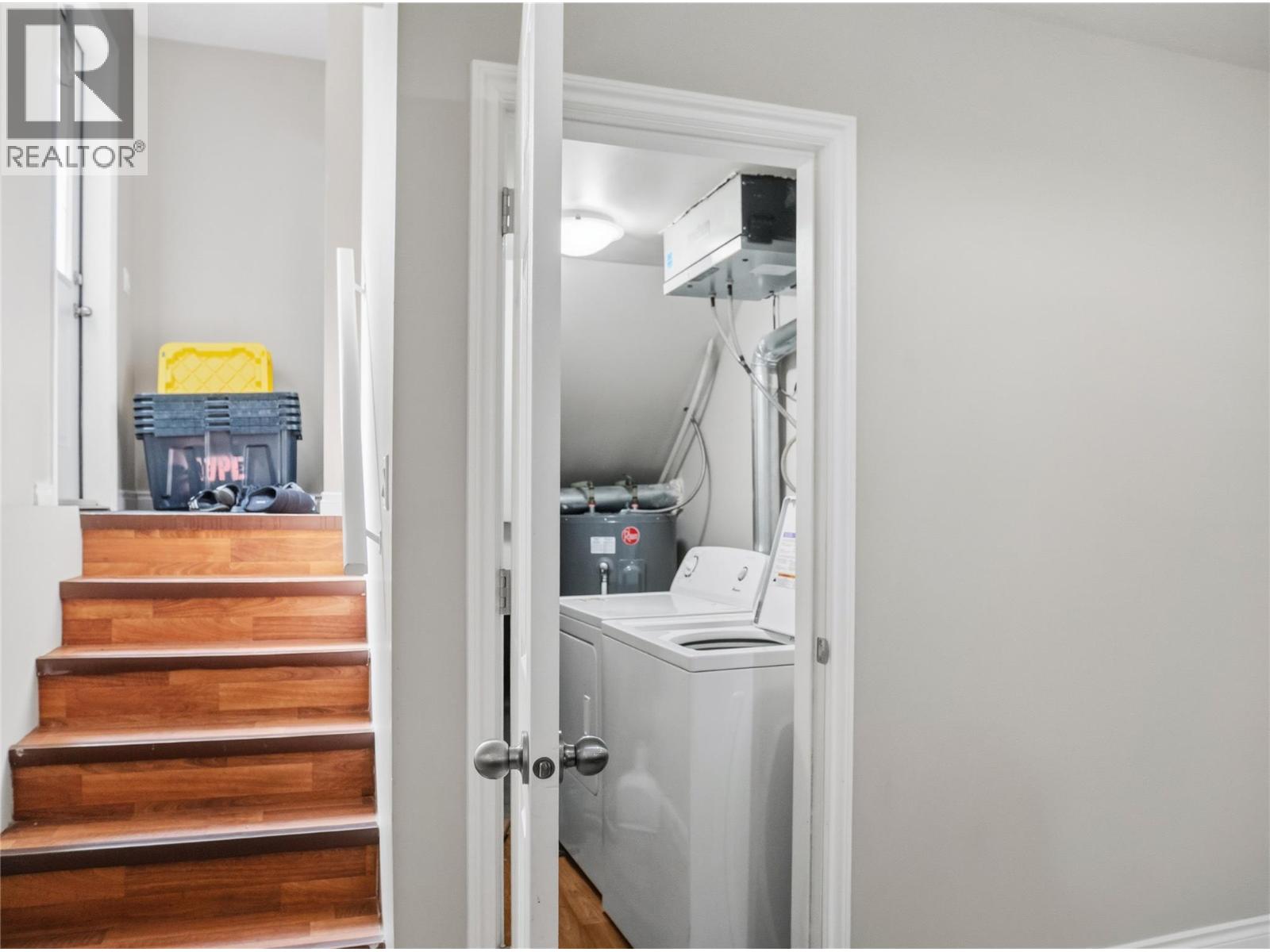 8206 18 Street - Image 43