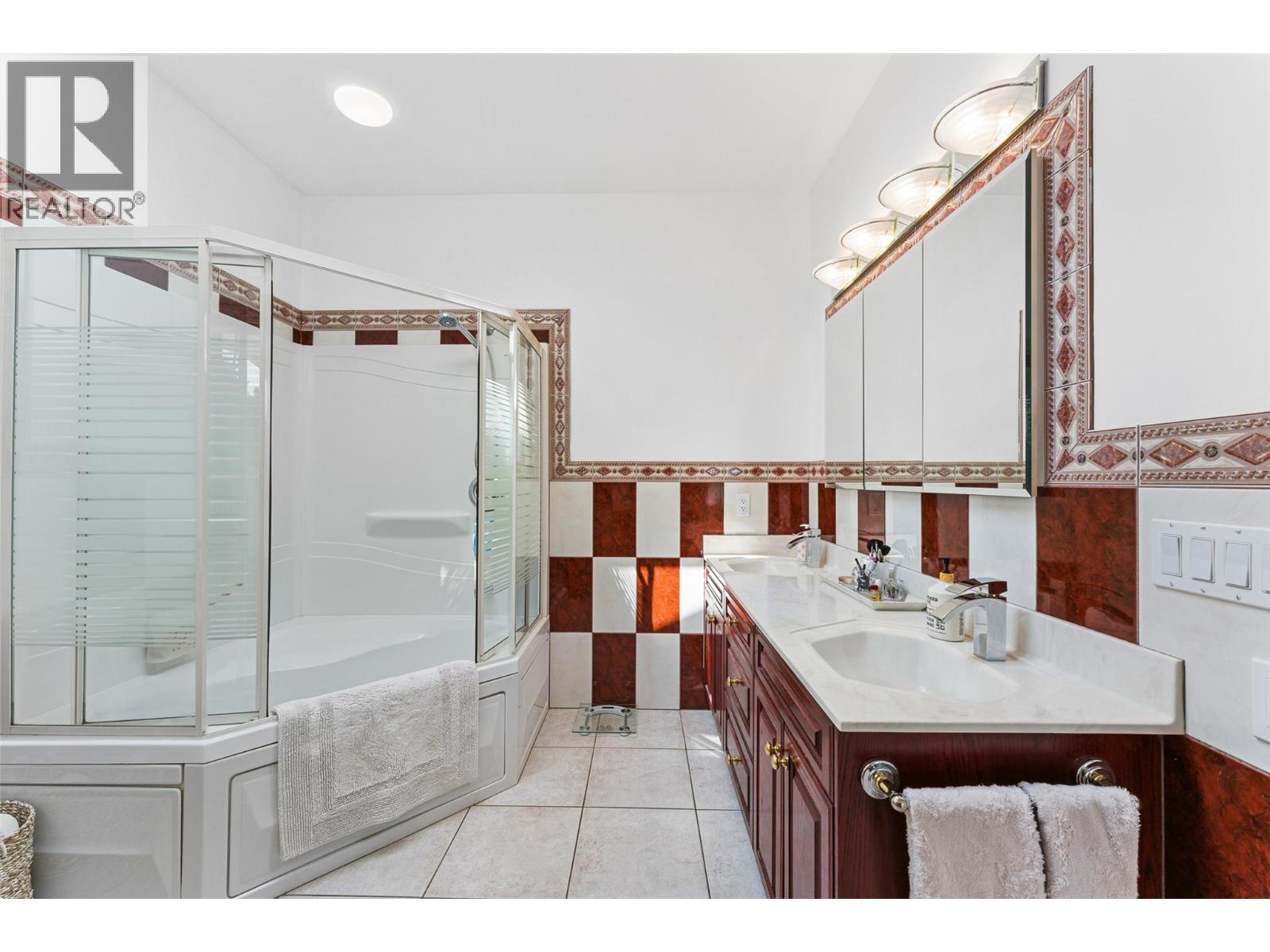 3380 Neid Road, Kelowna