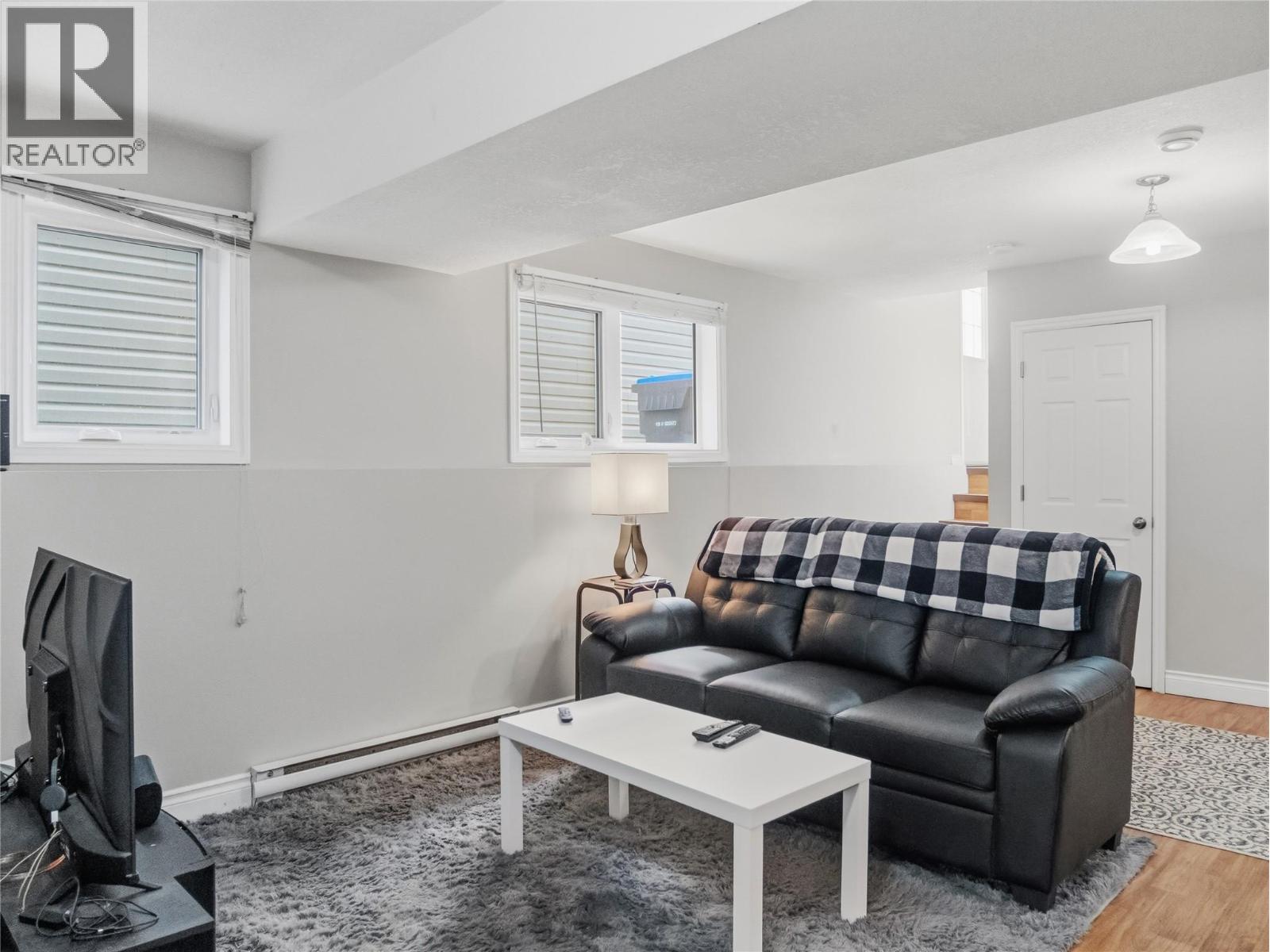 8206 18 Street - 44