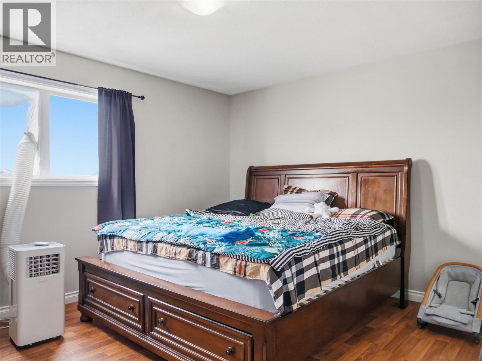 8206 18 Street - 29