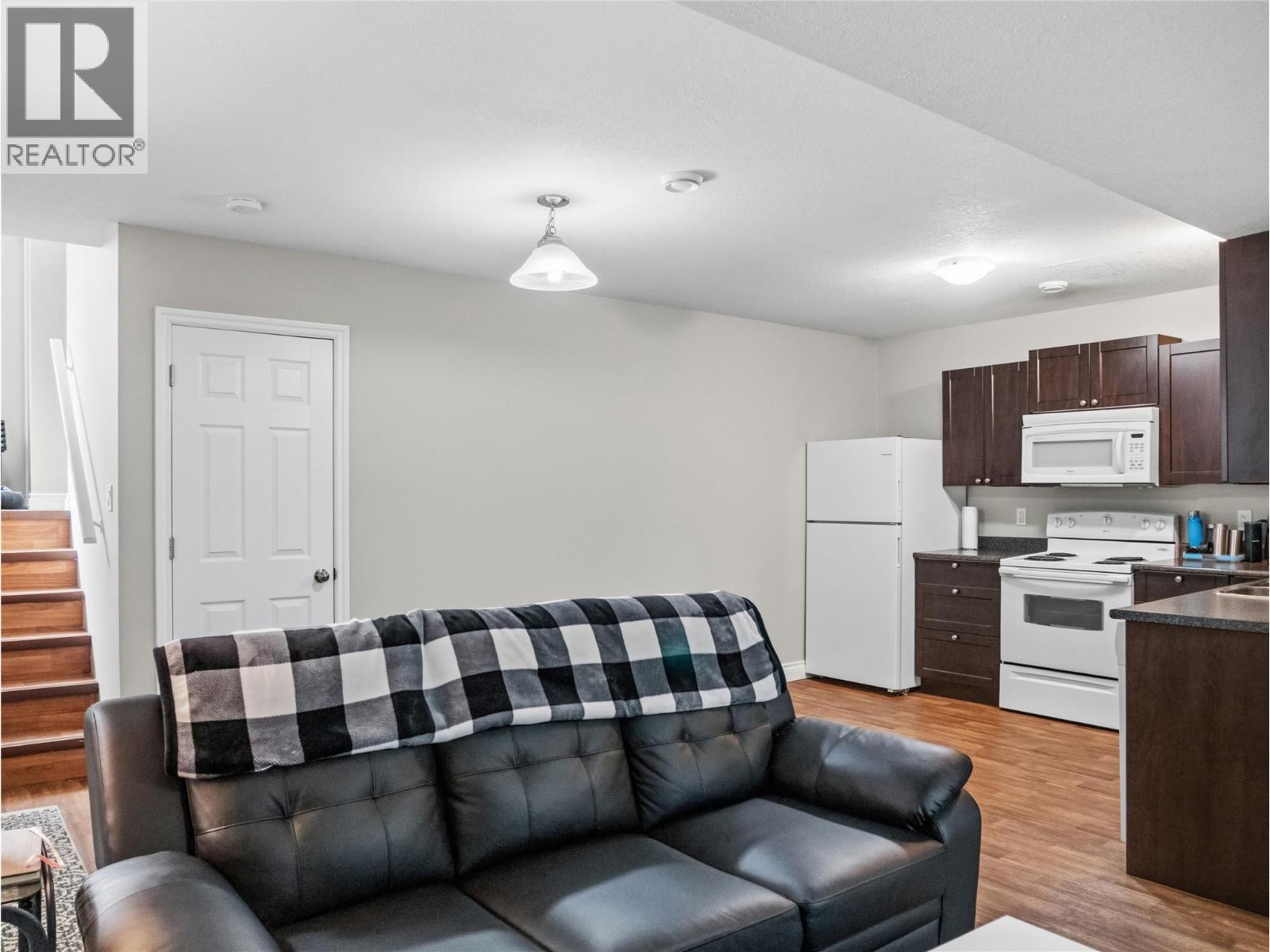 8206 18 Street - 45