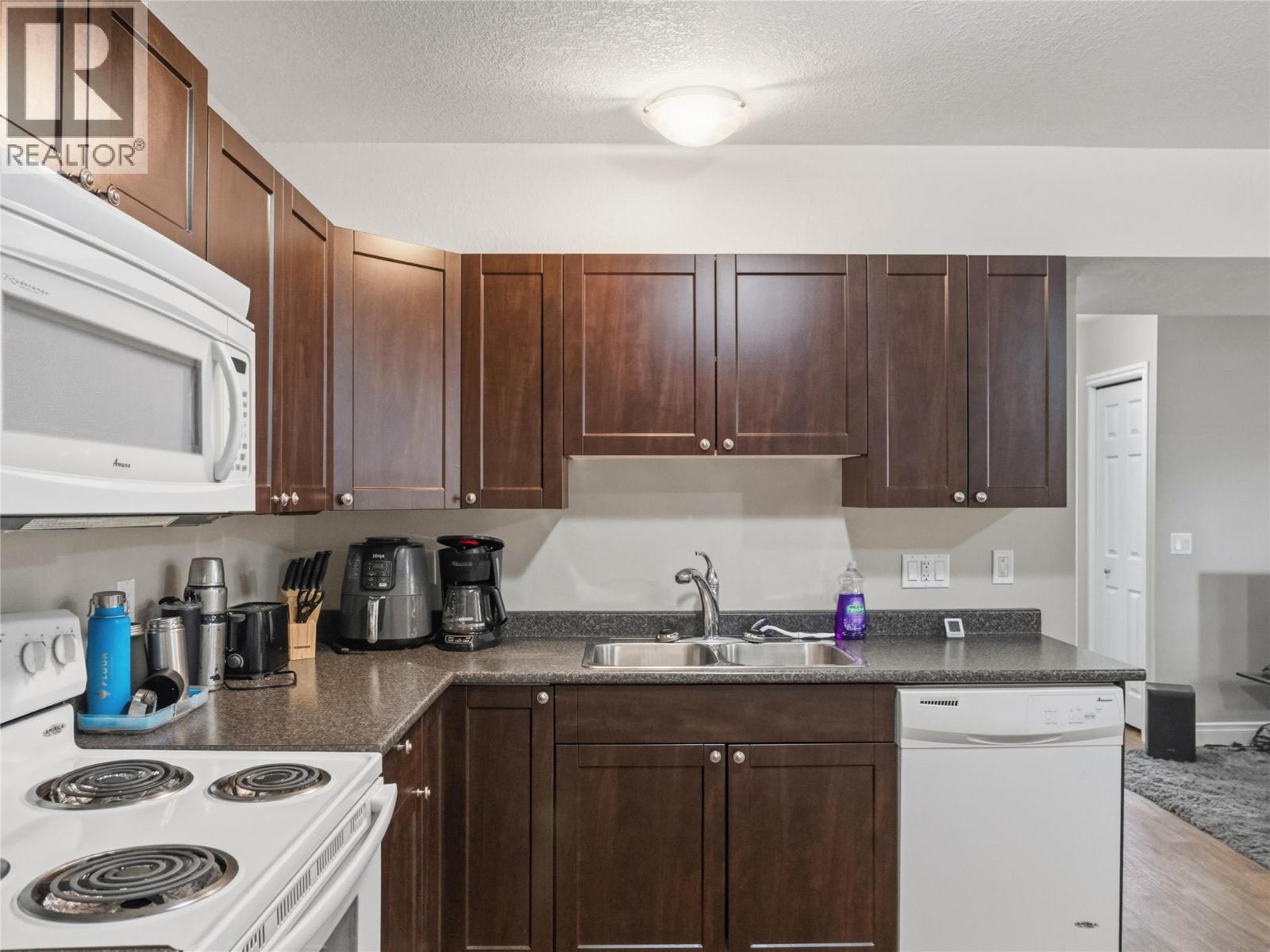 8206 18 Street - 42