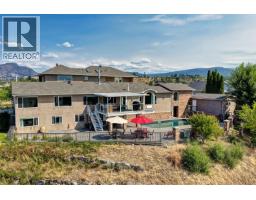 Kitchen - 3380 Neid Road, Kelowna, BC V1W4H5 Photo 6