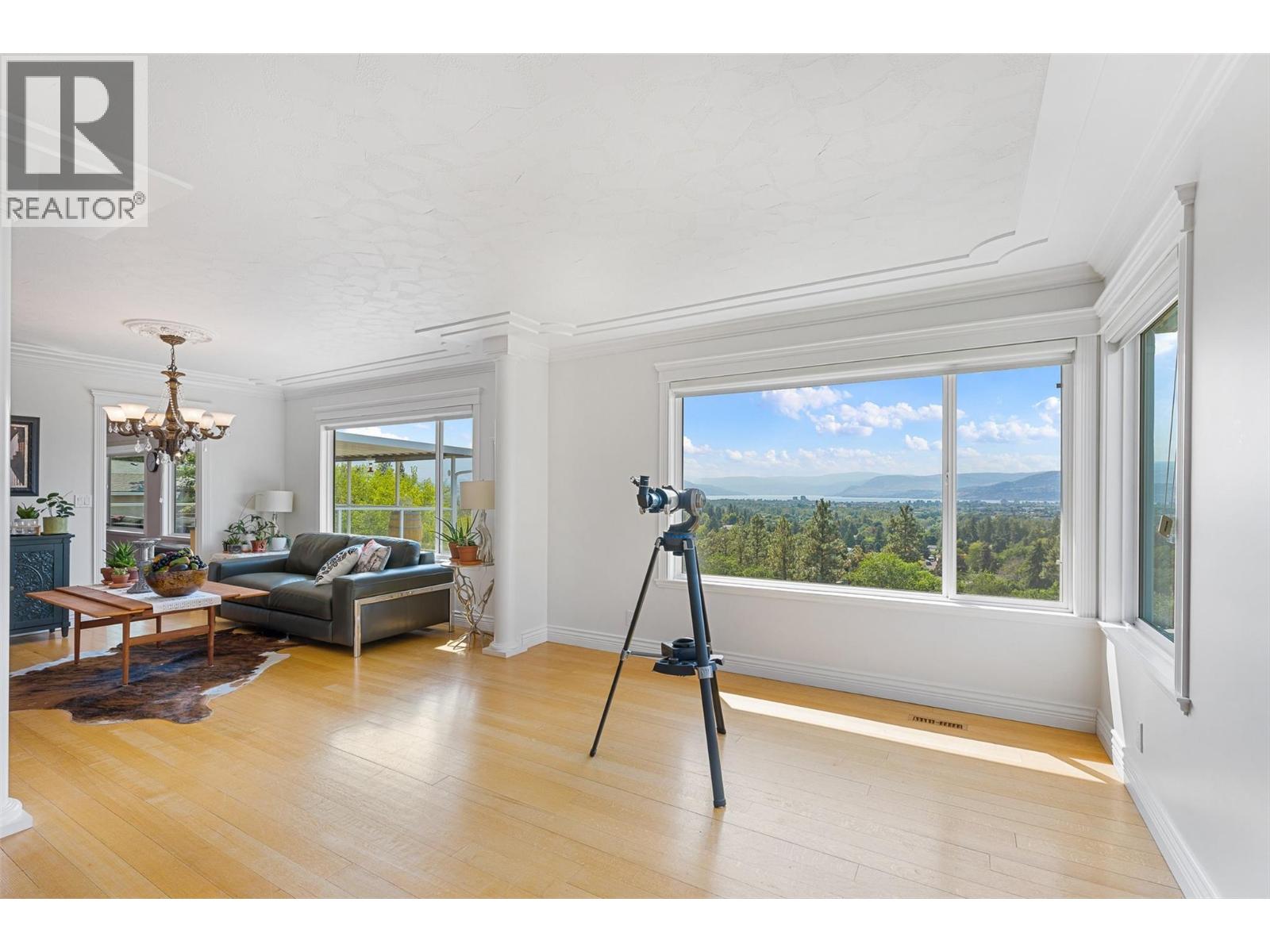 3380 Neid Road, Kelowna