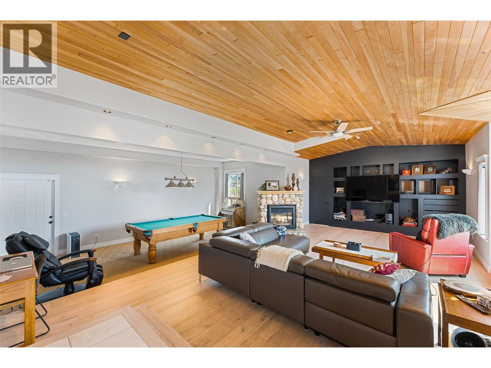 3380 Neid Road, Kelowna