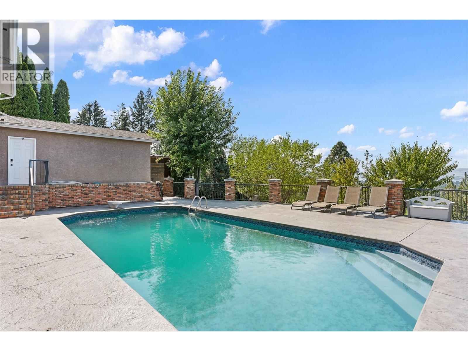 3380 Neid Road, Kelowna
