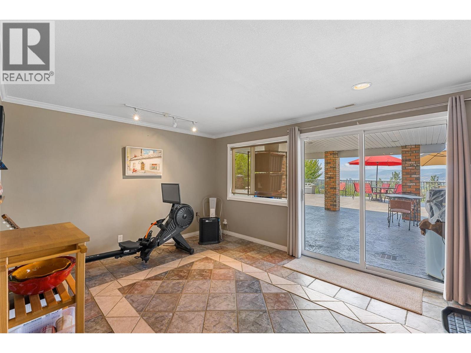 3380 Neid Road, Kelowna