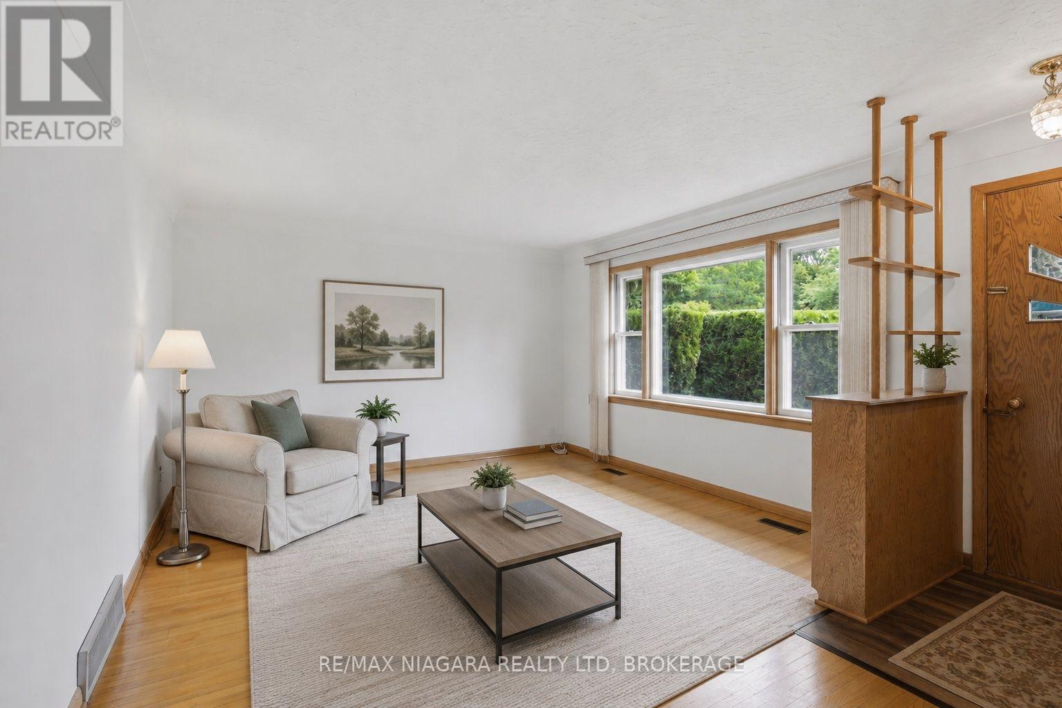 557 MISSISSAGUA STREET - 13