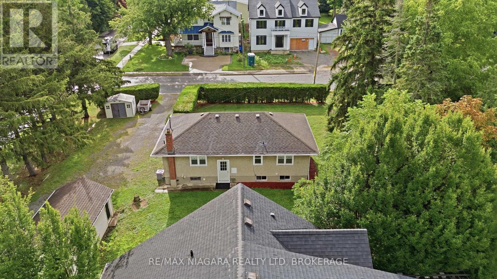 557 MISSISSAGUA STREET - 2