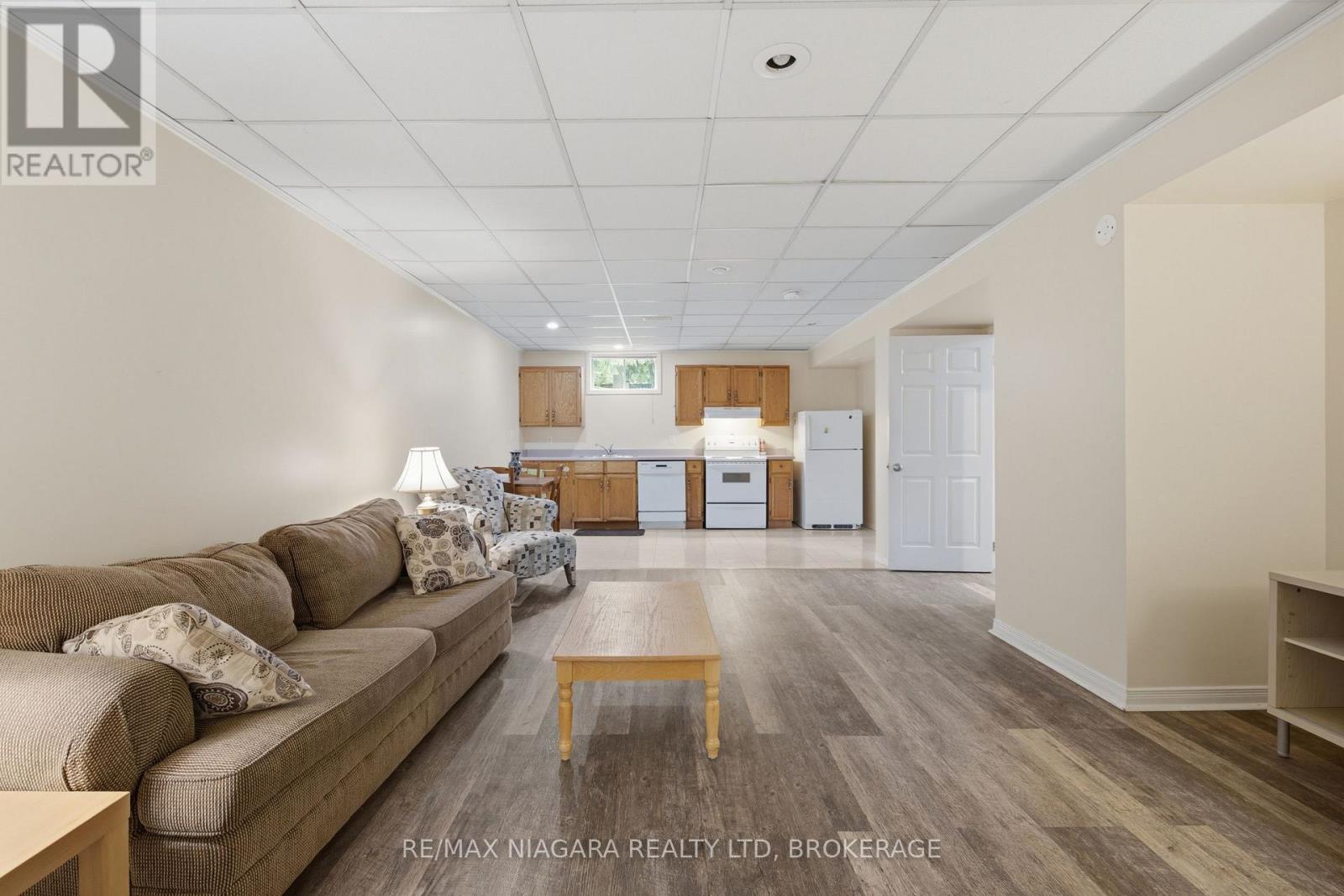 557 MISSISSAGUA STREET - Image 24