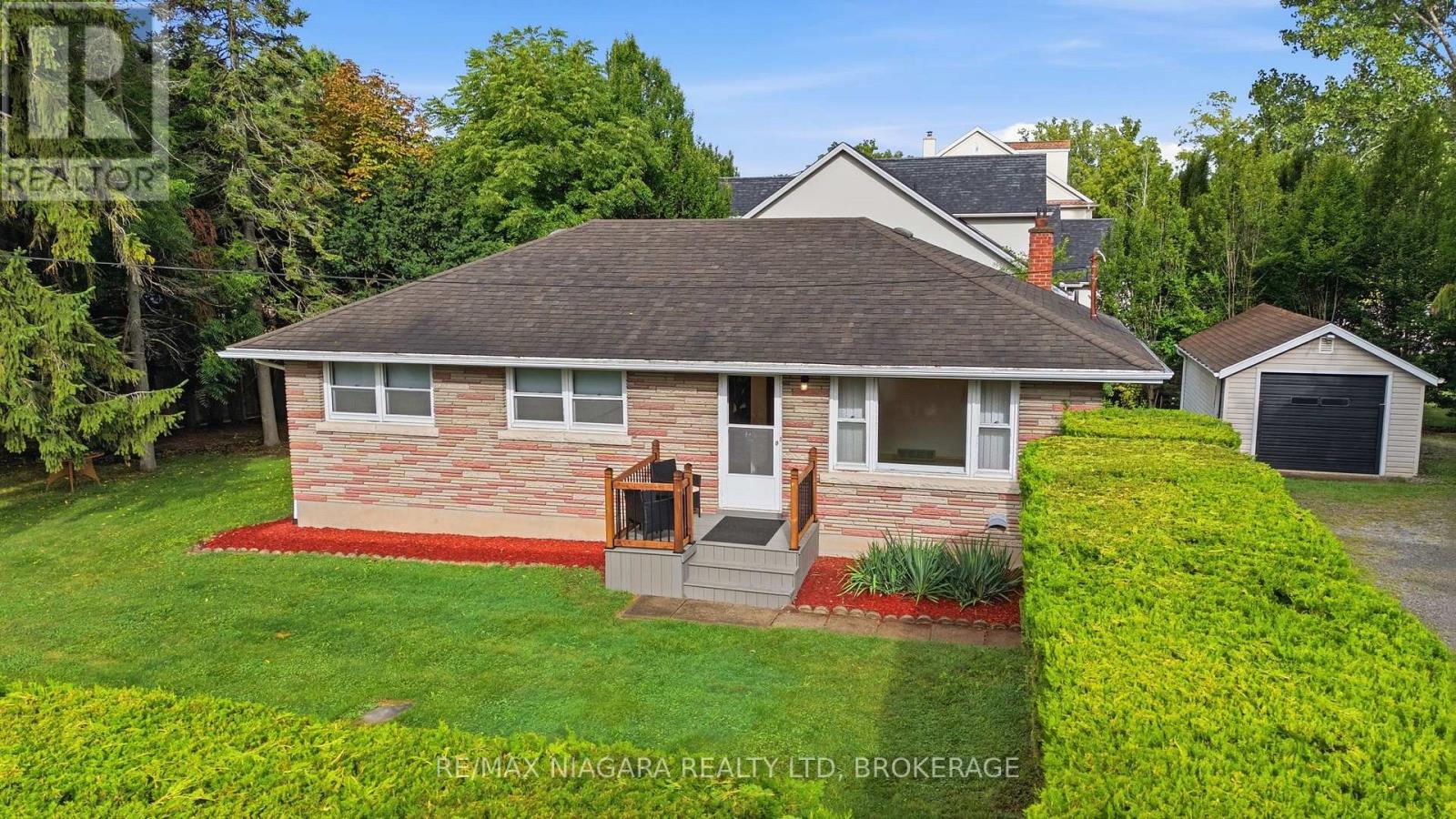 557 MISSISSAGUA STREET - Image 4