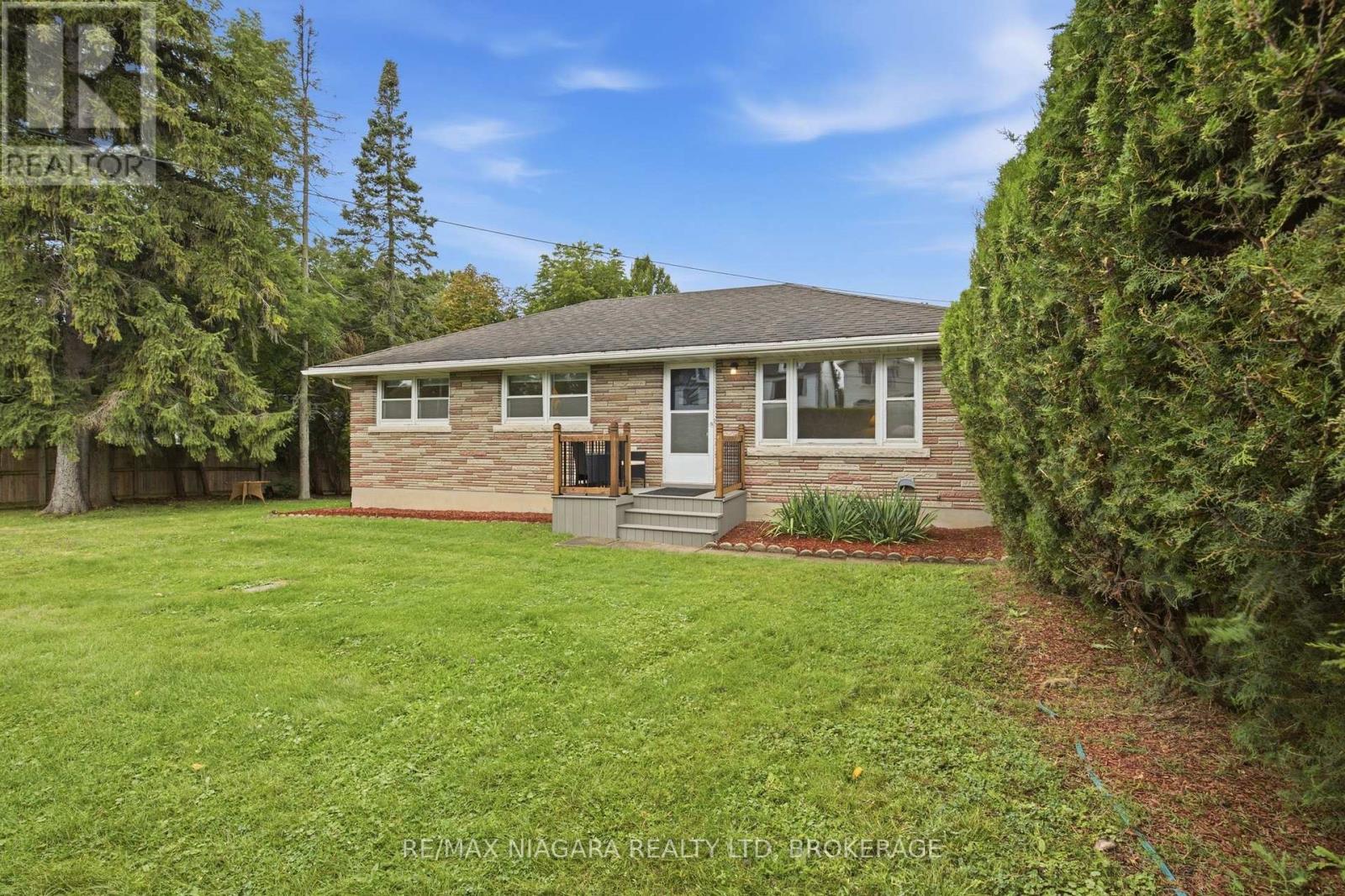 557 MISSISSAGUA STREET - 43