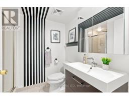 1468 - 209 Fort York Boulevard, Toronto, ON M5V4A1 Photo 12