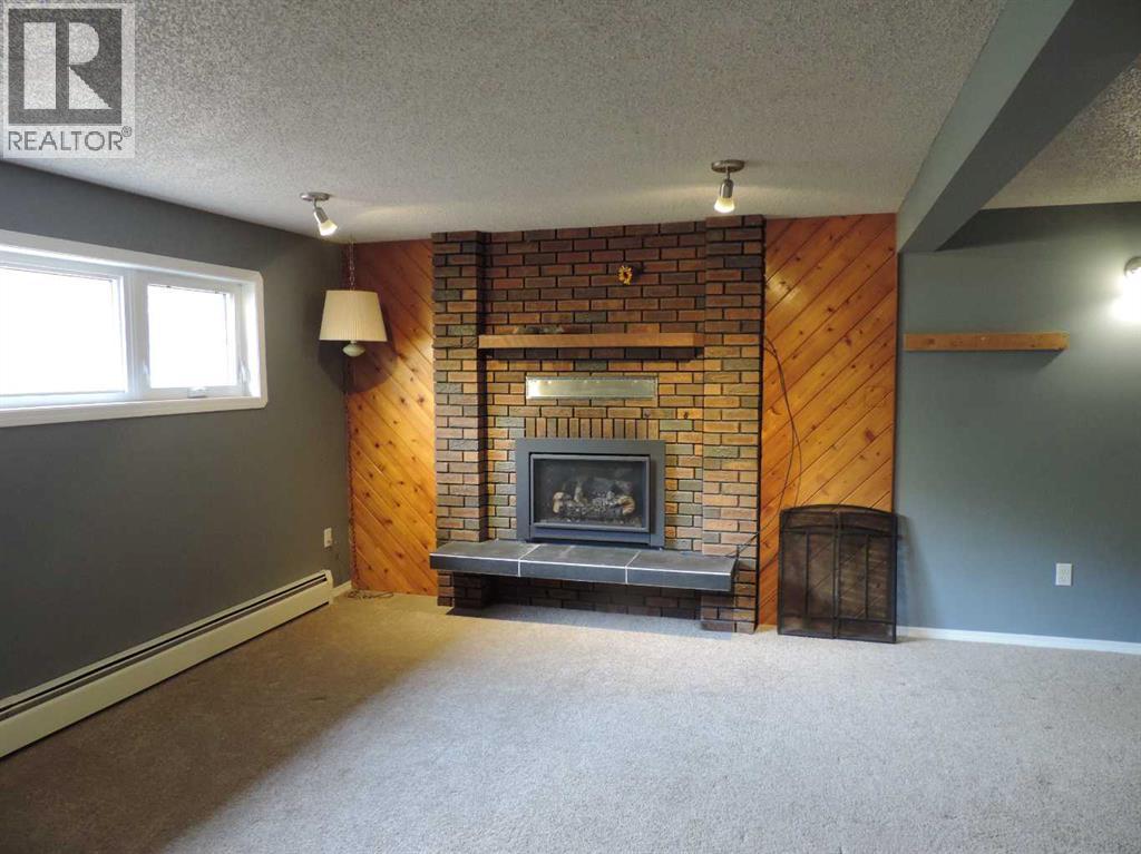 Listing photo – RR30, Rural Ponoka County