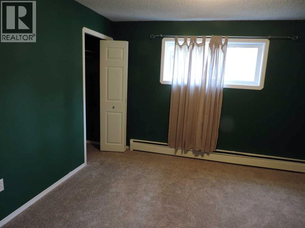 Listing photo – RR30, Rural Ponoka County