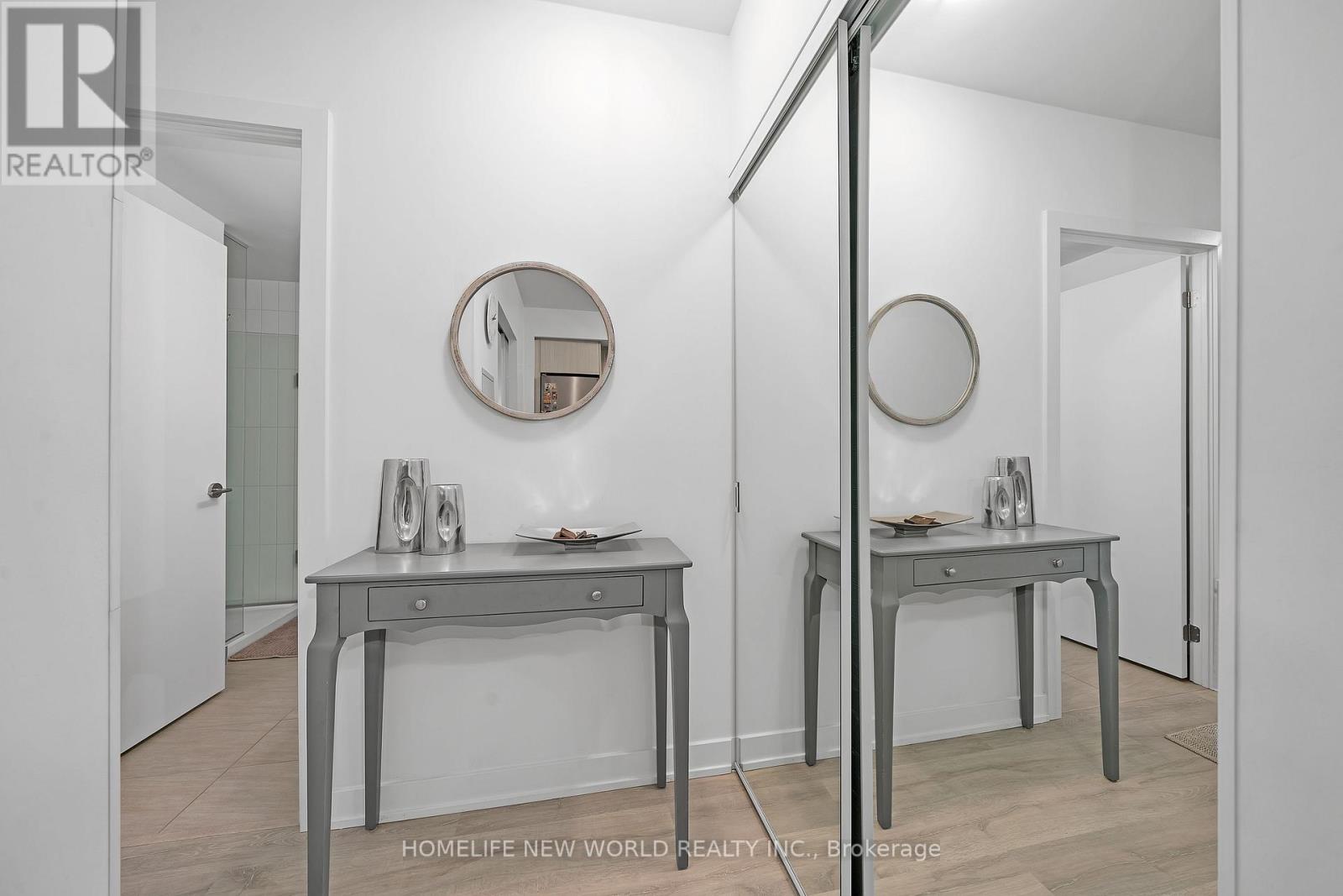 #412 251 MANITOBA STREET - 2