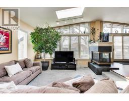 Kitchen - 76 Ashbourne Drive, Toronto, ON M9B4H5 Photo 17