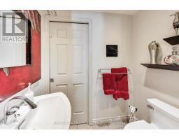 Partial bathroom - 76 Ashbourne Drive, Toronto, ON M9B4H5 Photo 20