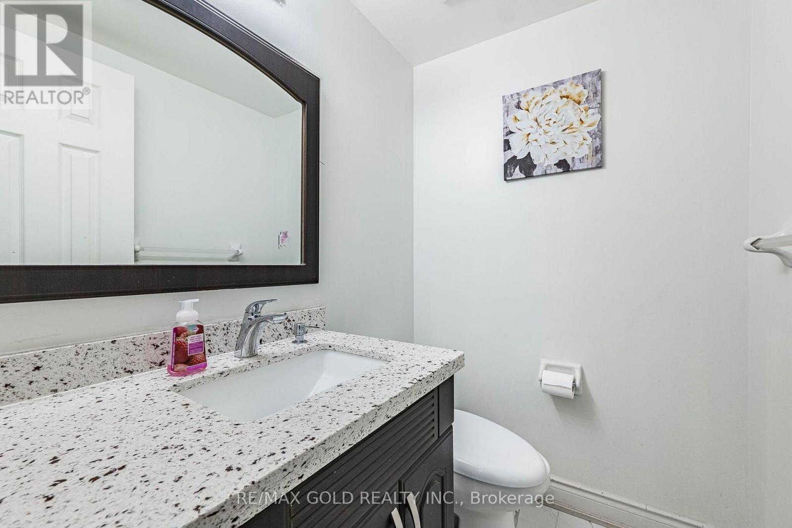 60 FOUR SEASONS CIRCLE - 17
