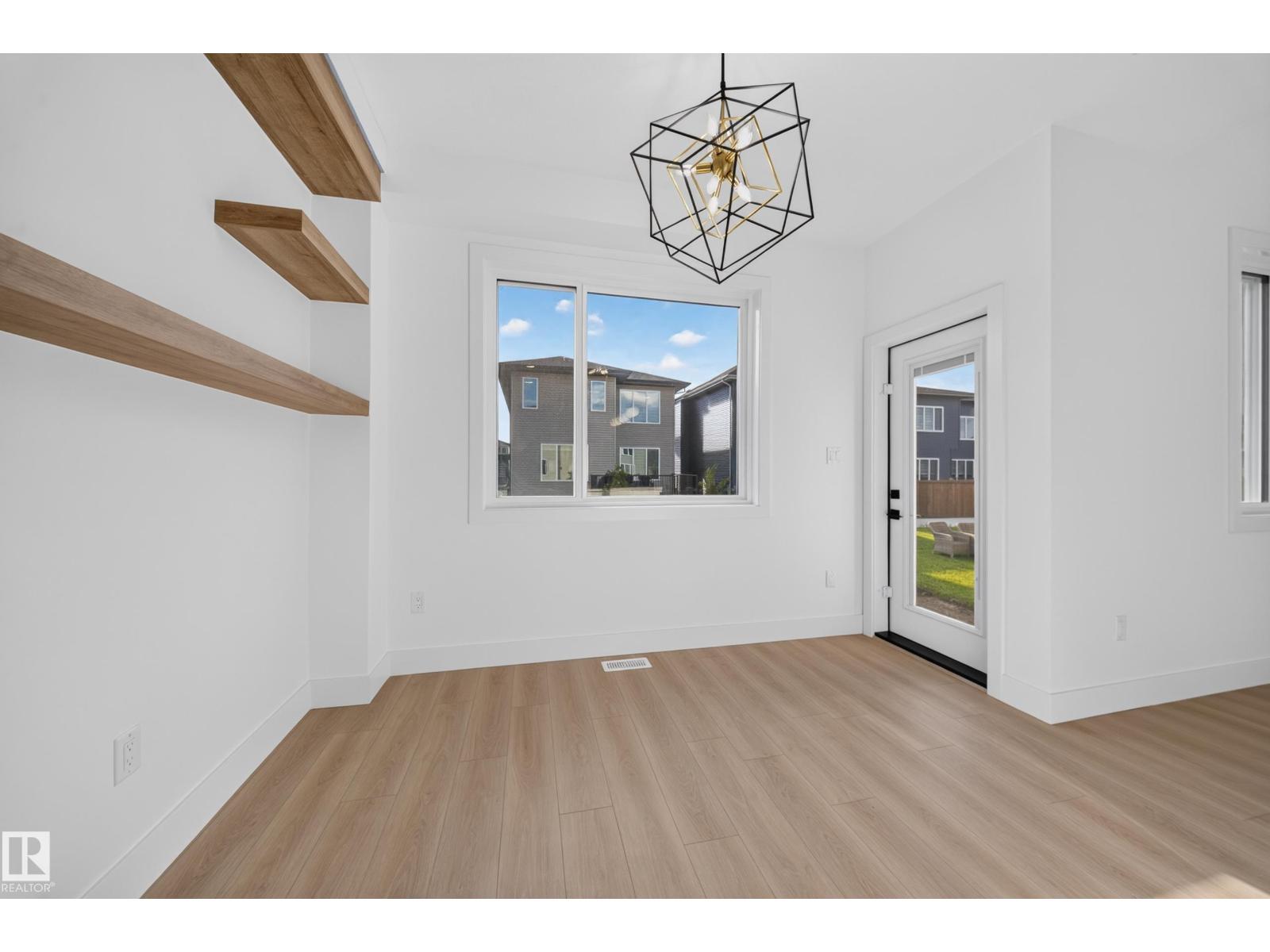 6706 176A AV NW - 11