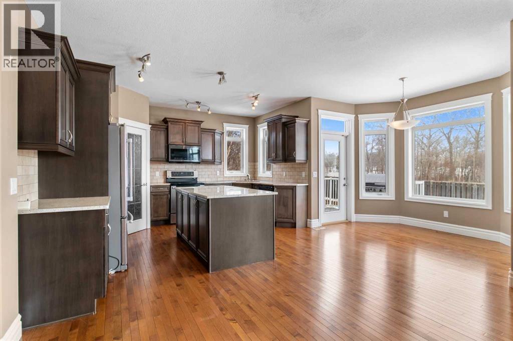 Listing photo – 1235 21 Street, Bowden