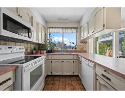16881 31 Avenue, Surrey, BC V3S0A6 Photo 12