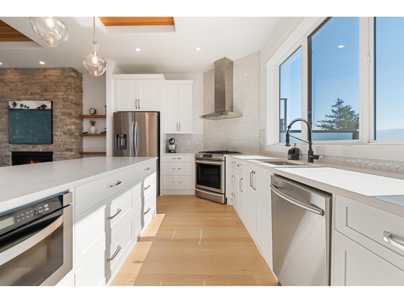 2 Bed, 3 Bath House for Sale in Abbotsford – 35834 TIMBERLANE DRIVE, Abbotsford – MLS# R3158840 - Image 7