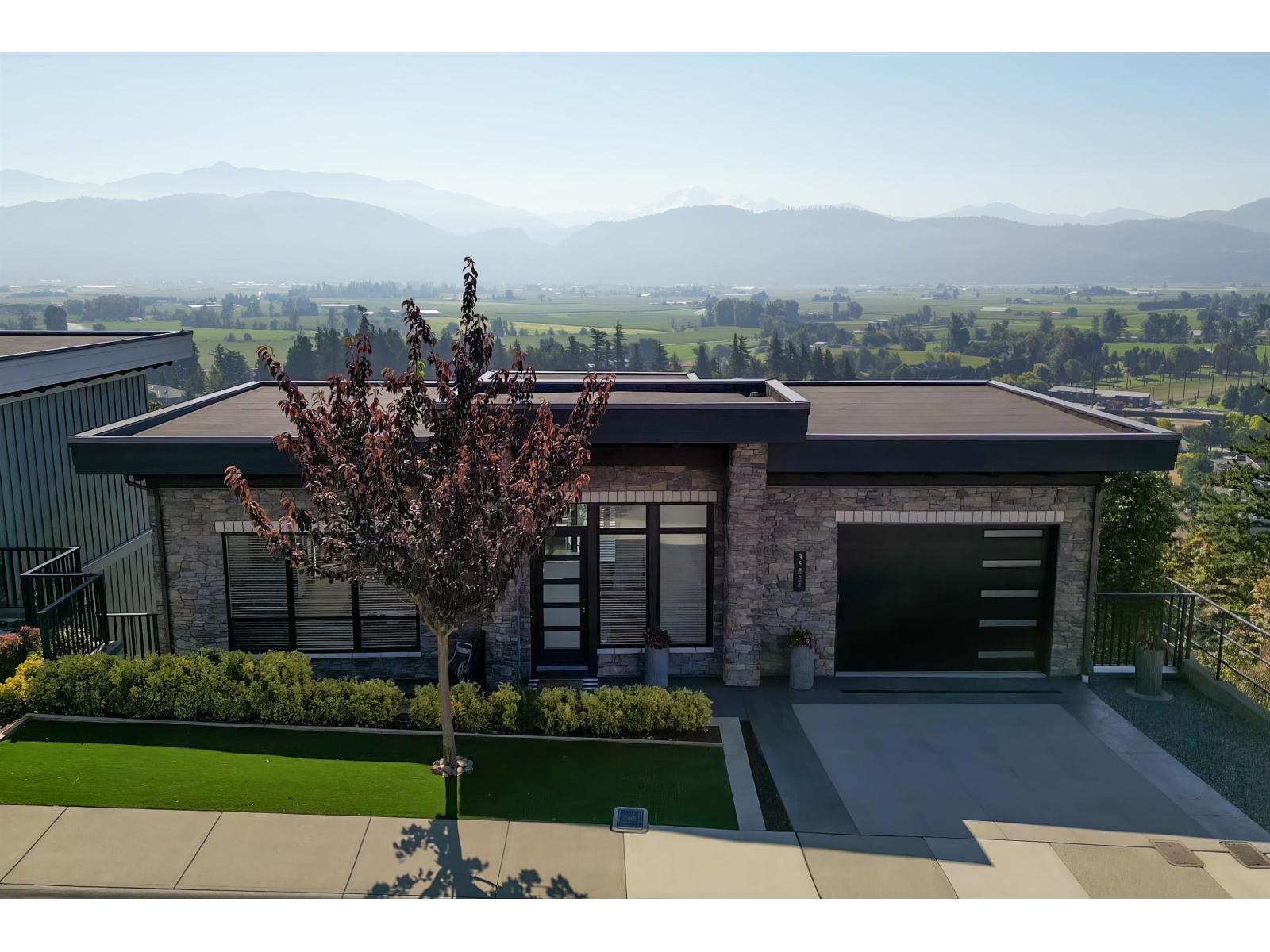 2 Bed, 3 Bath House for Sale in Abbotsford – 35834 TIMBERLANE DRIVE, Abbotsford – MLS# R3158840 - Image 34