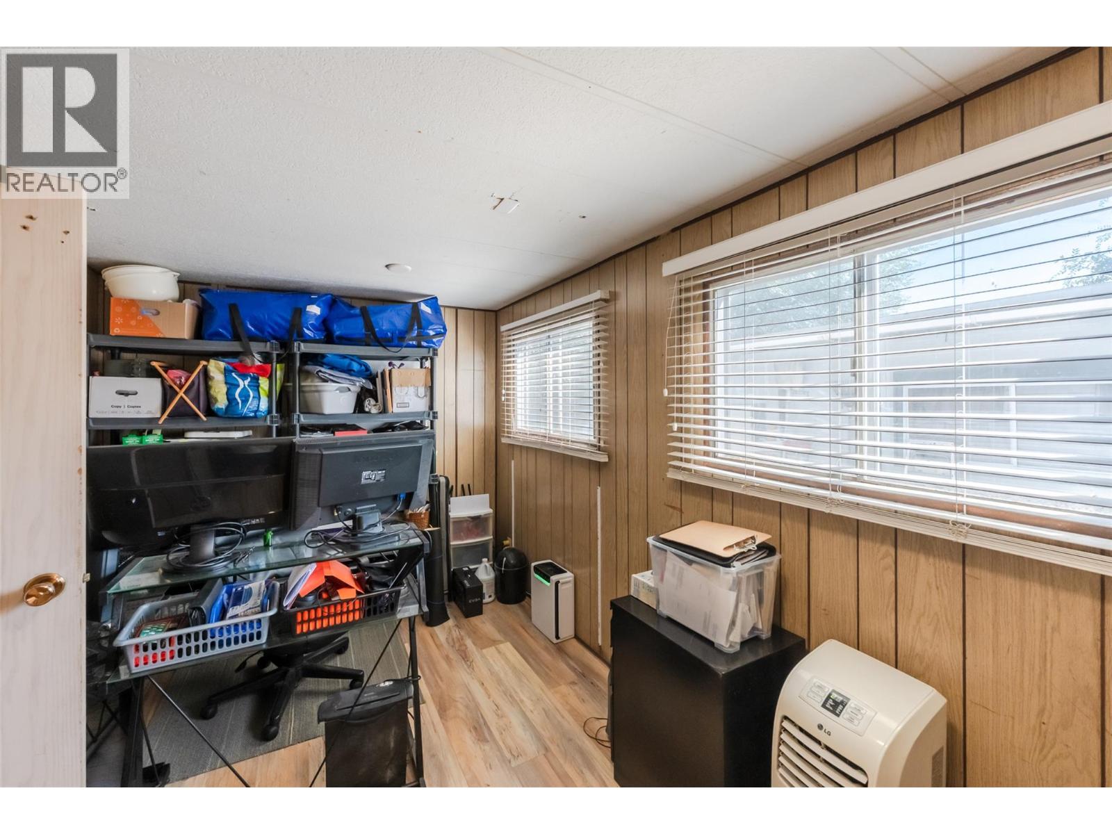 #78 3999 Skaha Lake Road - 31