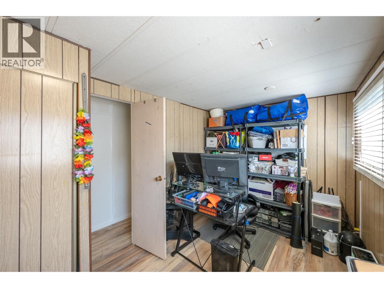 #78 3999 Skaha Lake Road - 30