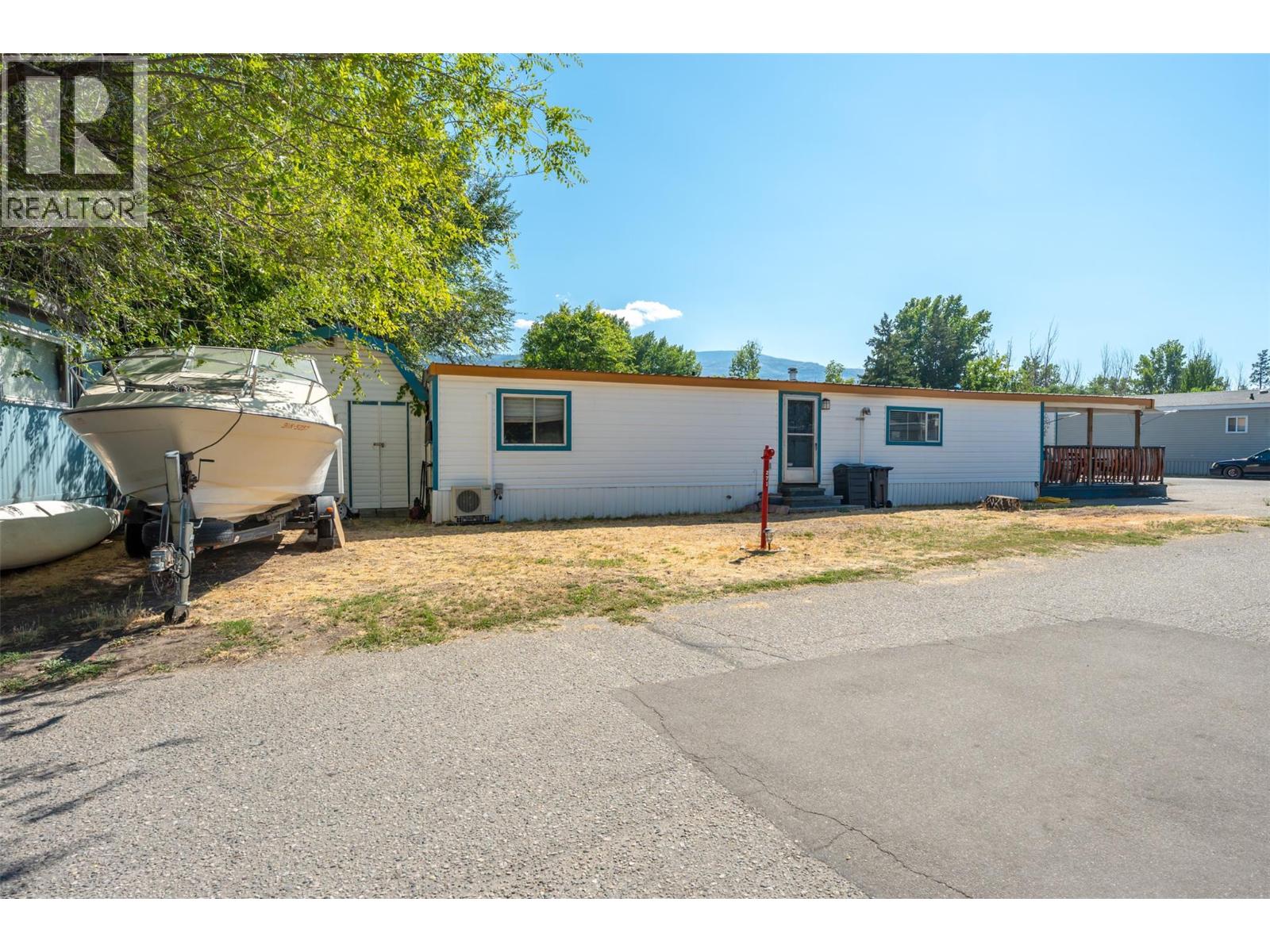#78 3999 Skaha Lake Road - 36