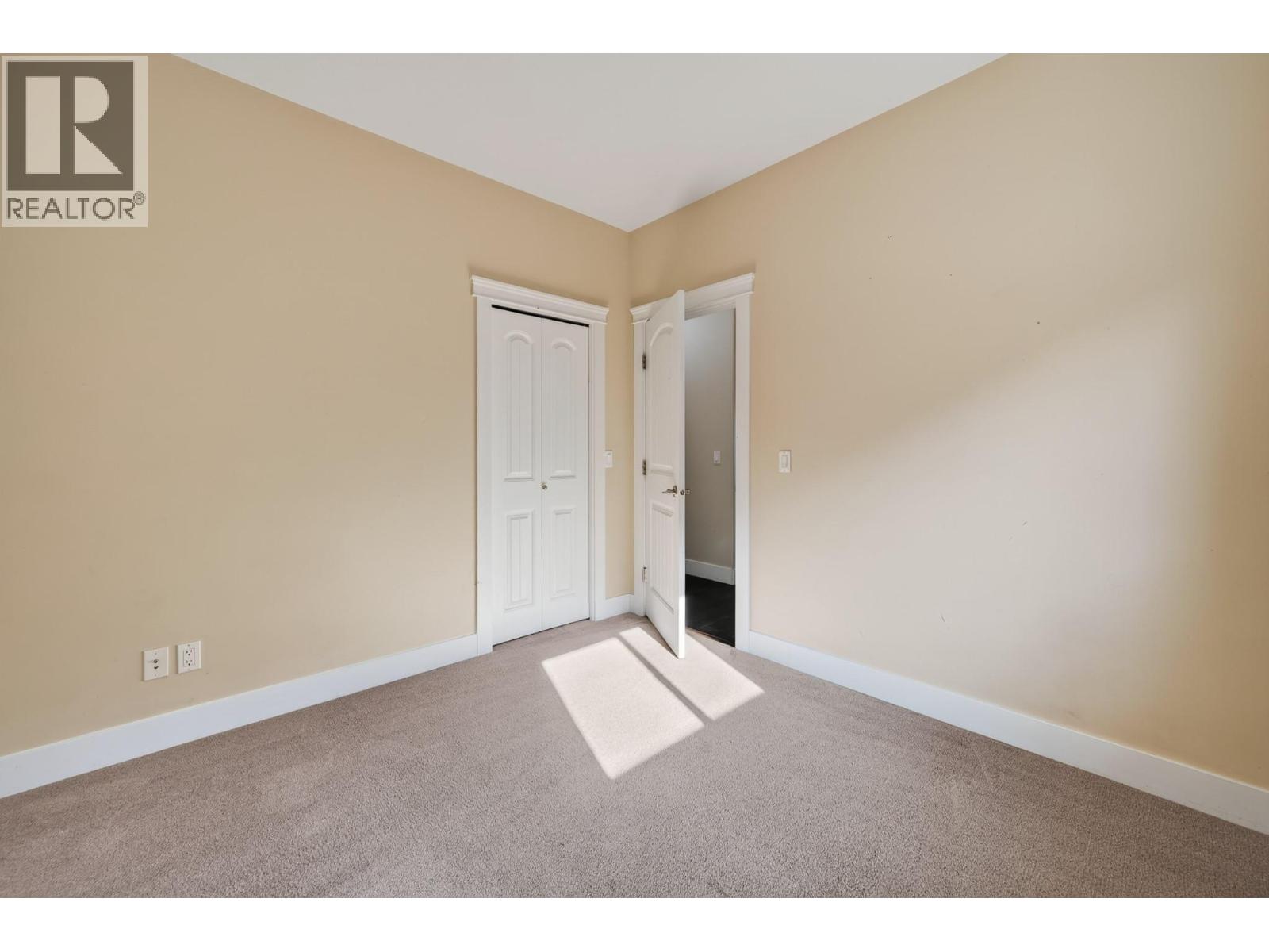 885 Georgeann Road - 16