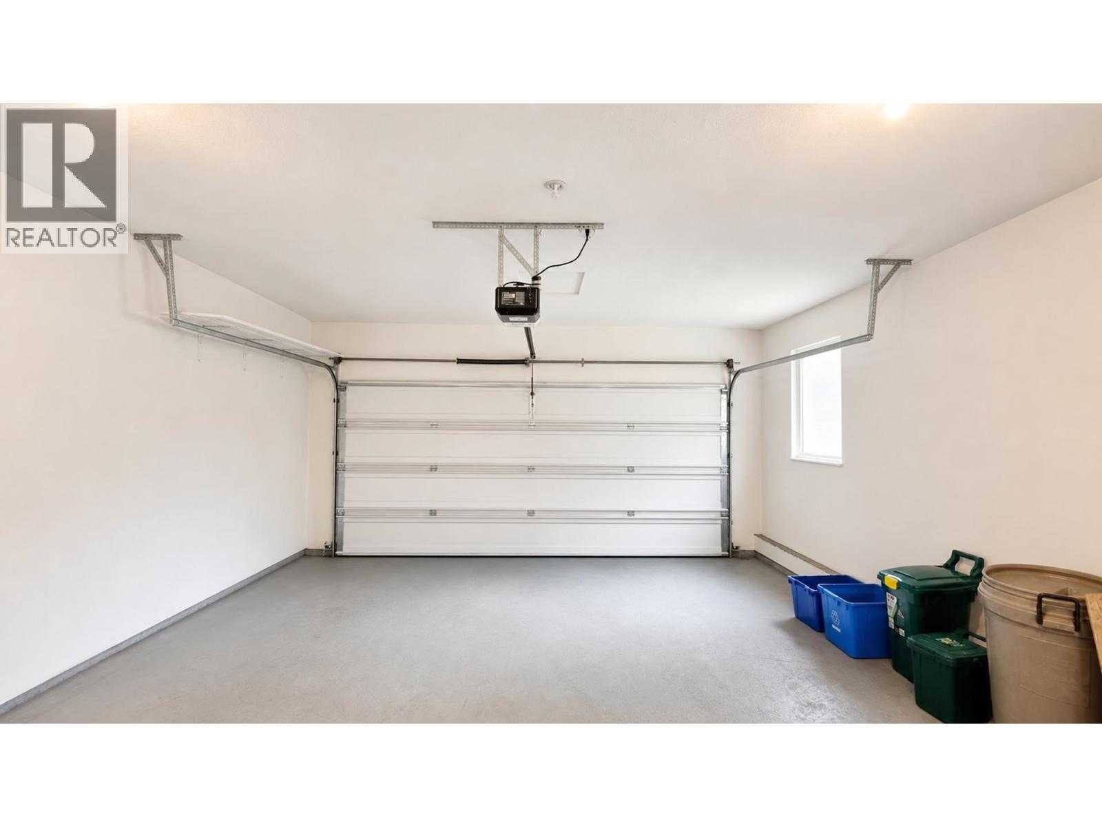 92 758 RIVERSIDE DRIVE, Port Coquitlam