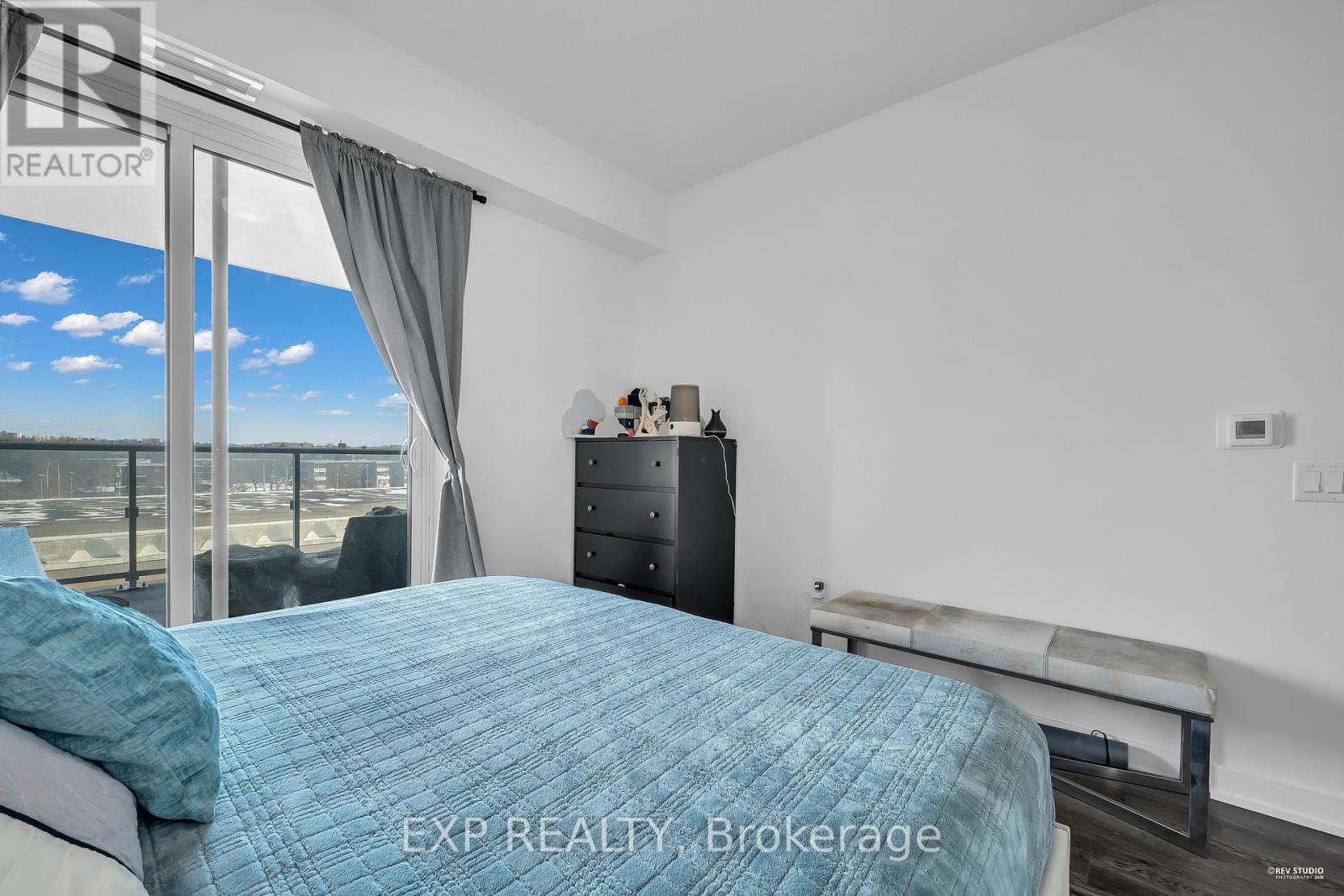 #313 50 O'NEILL ROAD - 22