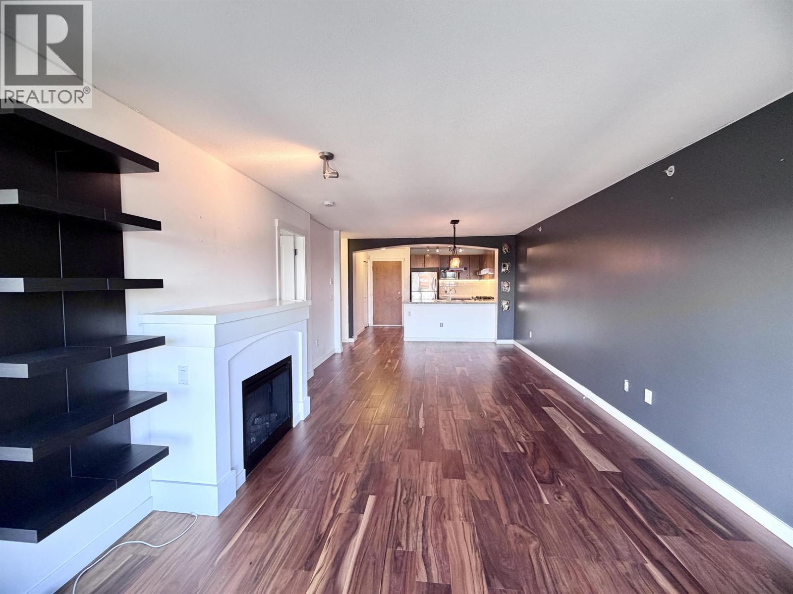 2 Bed, 2 Bath Apartment for Sale in Coquitlam – 402 3082 DAYANEE SPRINGS BOULEVARD, Coquitlam – MLS# R3159216 - Image 9
