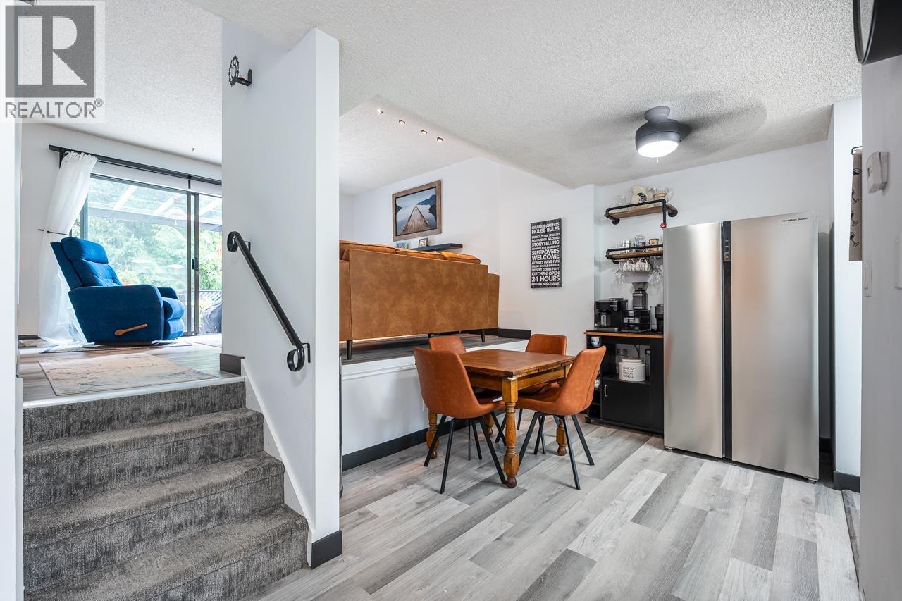119 511 GATENSBURY STREET — photo 3