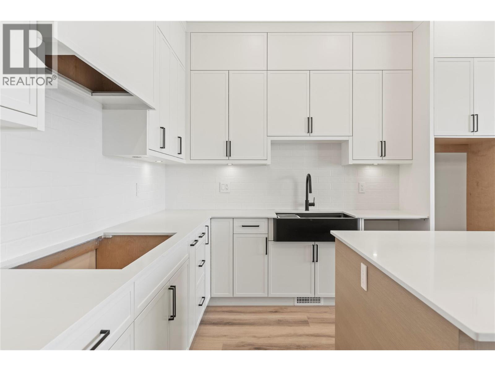 8948 Tavistock Road, Vernon