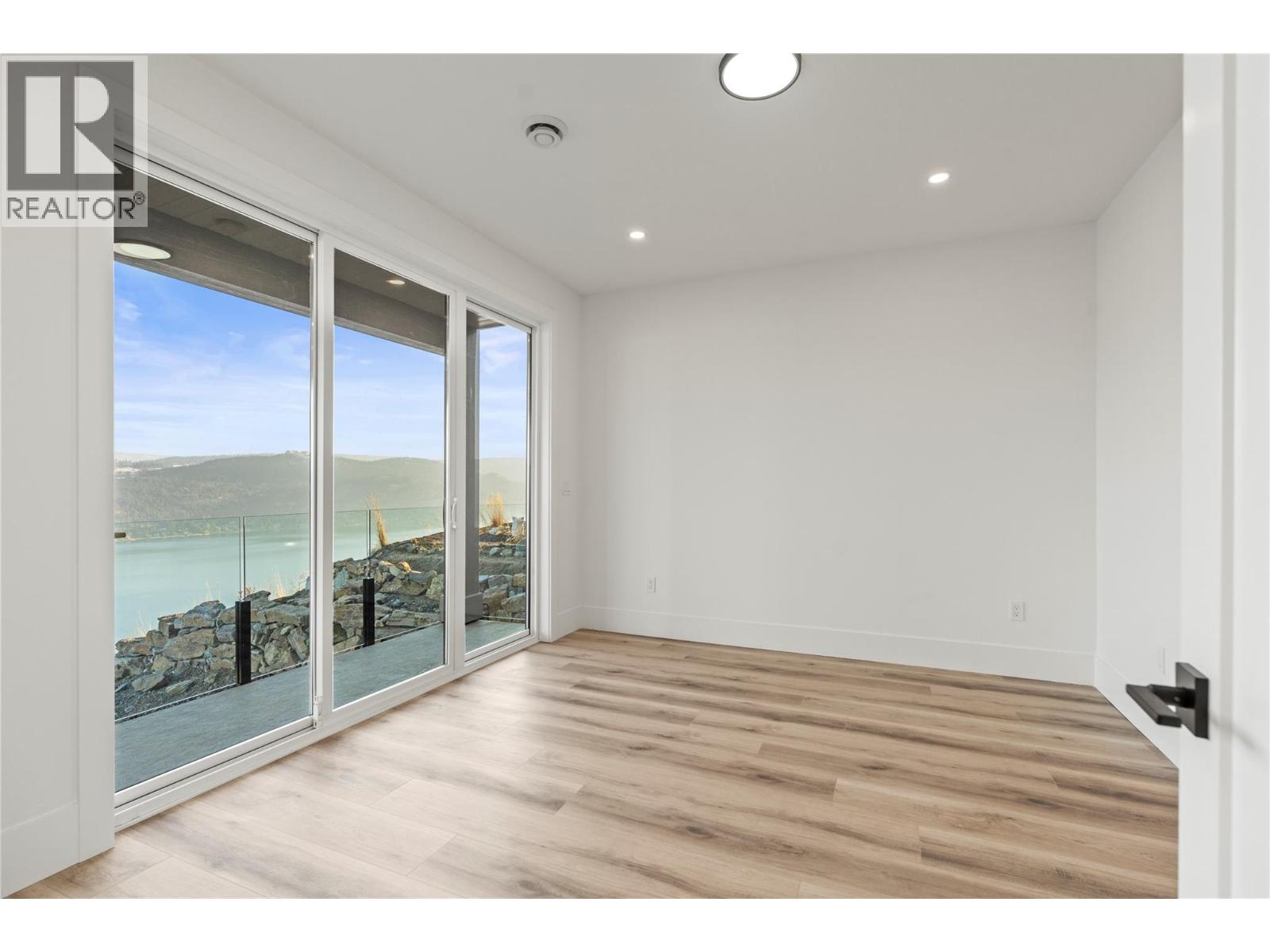 8948 Tavistock Road, Vernon