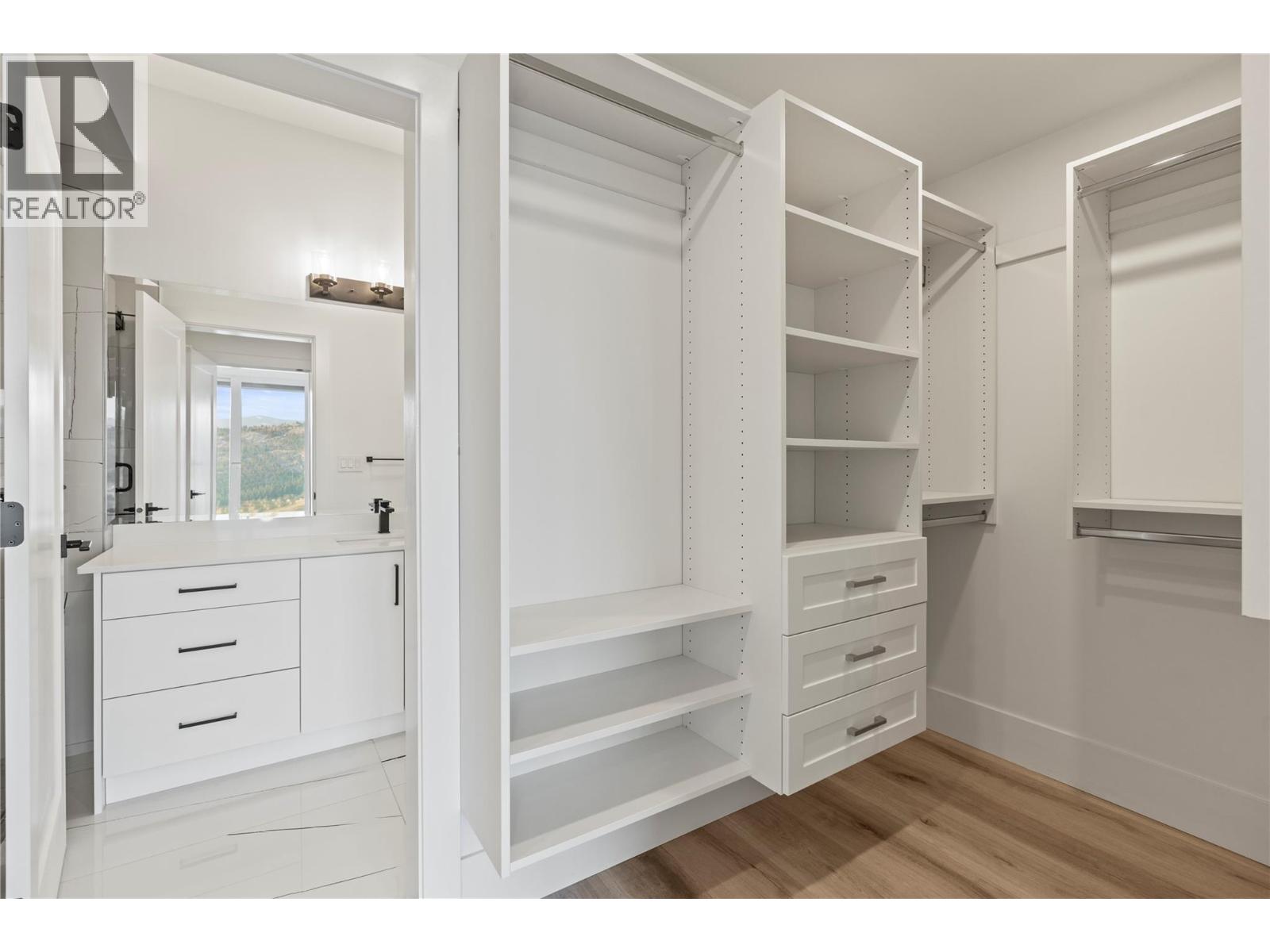 8948 Tavistock Road - 47