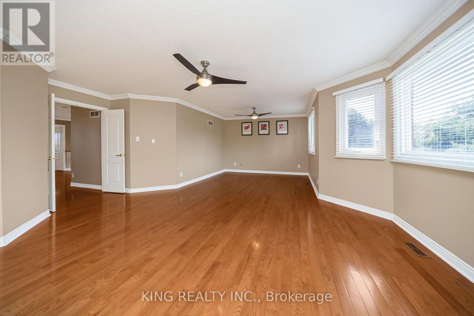 52 LEEWARD DRIVE - Image 31