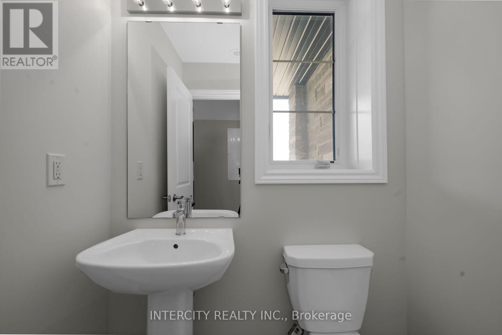 #16Z 567 TIM MANLEY AVENUE - 11