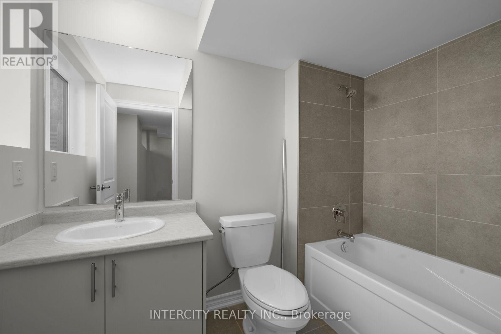 #16Z 567 TIM MANLEY AVENUE - 18