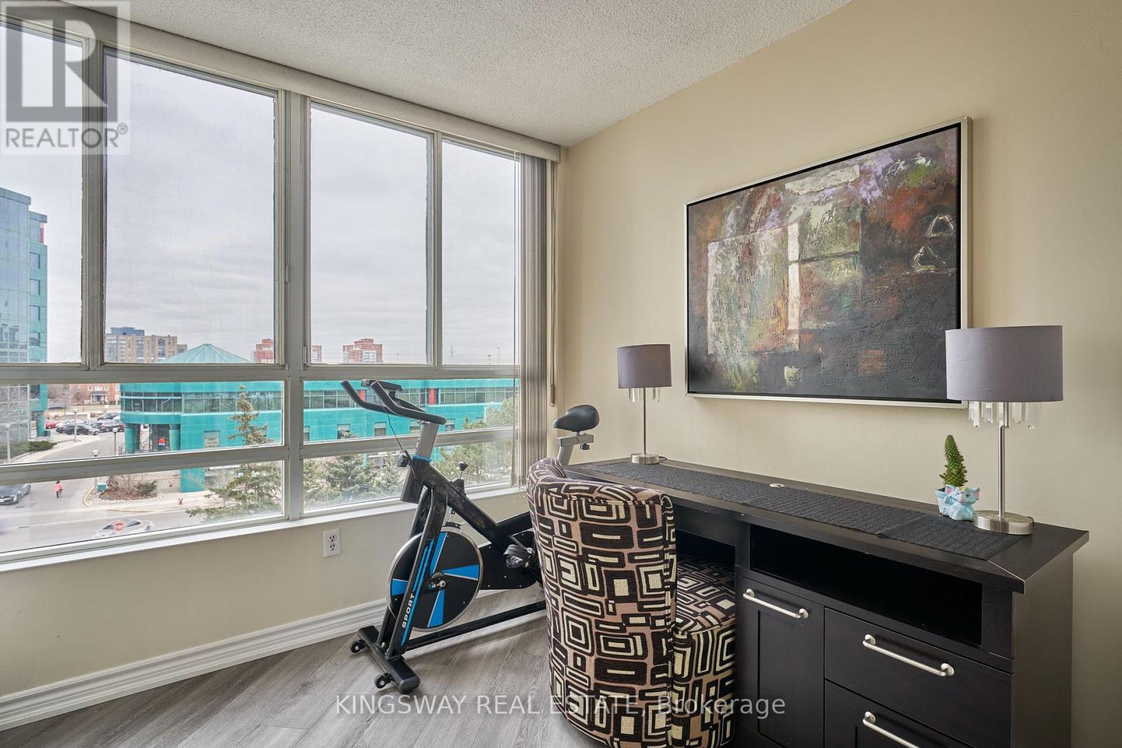 #510 50 KINGSBRIDGE GARDEN CIRCLE - 13