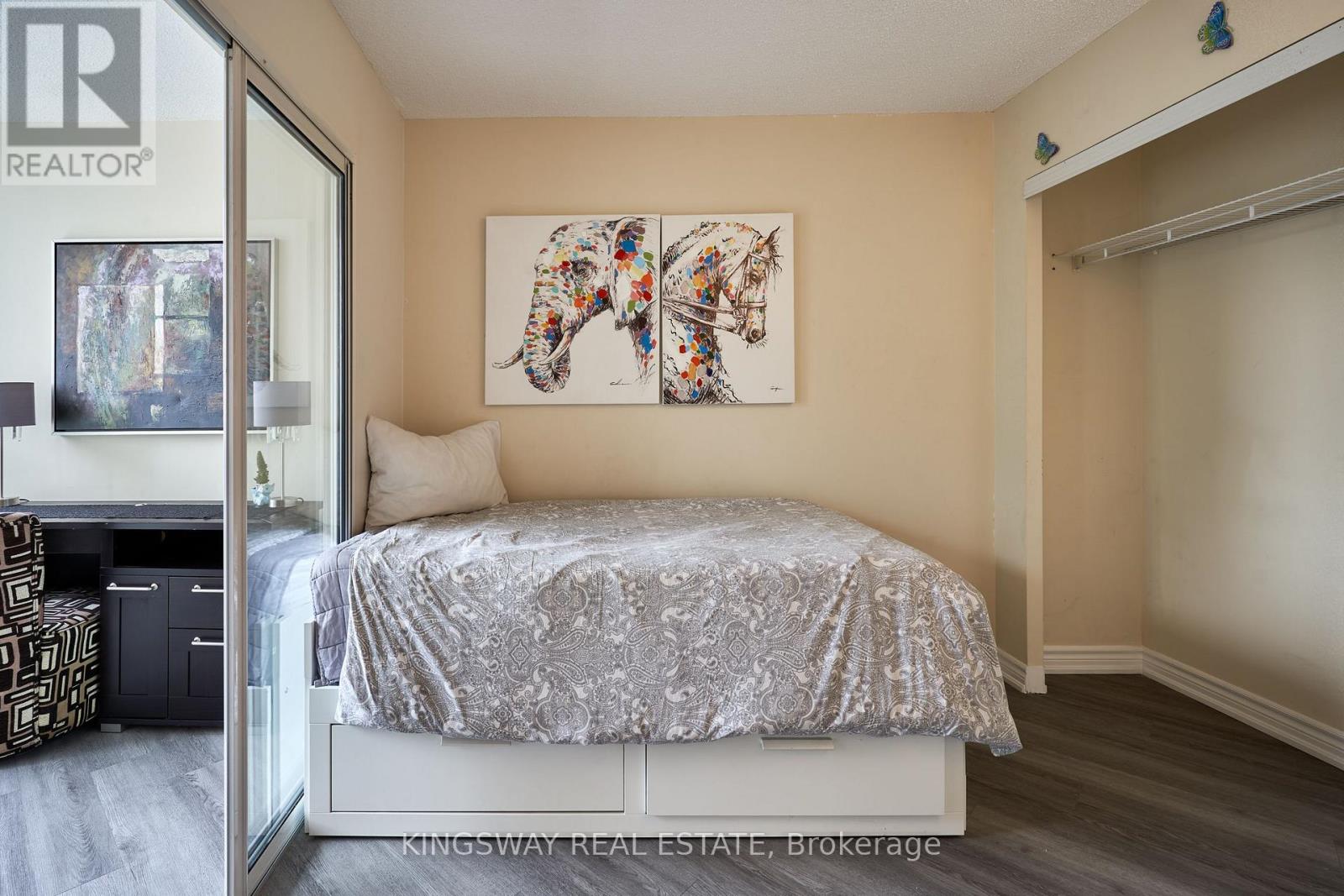 #510 50 KINGSBRIDGE GARDEN CIRCLE - 14