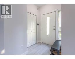 32 9229 University Crescent, Burnaby, BC V5A4Z2 Photo 23