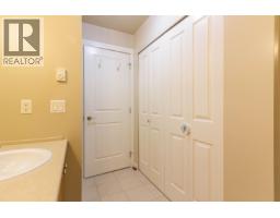 32 9229 University Crescent, Burnaby, BC V5A4Z2 Photo 20